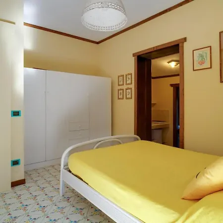 Casa Silvana 2 Casa Con Giardino By Italiahost Apartamento Capri