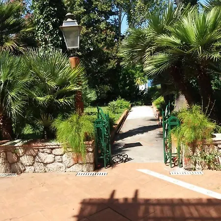 Casa Silvana 2 Casa Con Giardino By Italiahost Apartamento