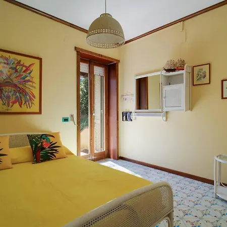 Casa Silvana 2 Casa Con Giardino By Italiahost * Capri