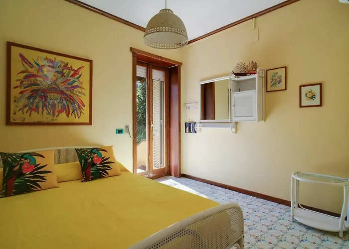 Casa Silvana 2 Casa Con Giardino By Italiahost * Capri