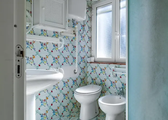 Casa Silvana 2 Casa Con Giardino By Italiahost カプリ